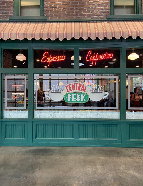 Burbank,,California,,Usa,,June,20,,2022:,The,Central,Perk,Café